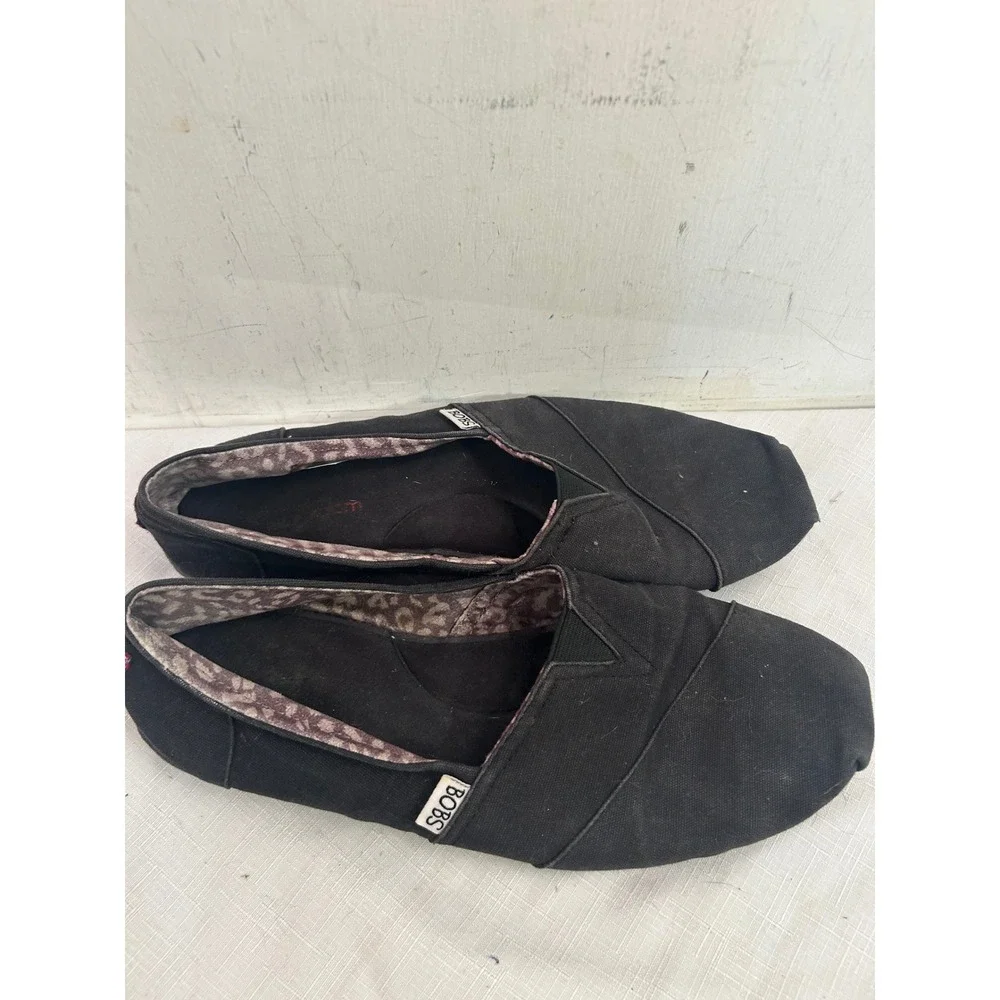 BOBS Skechers Slip On Flats Size 9 Black Canvas Leopard Print Women